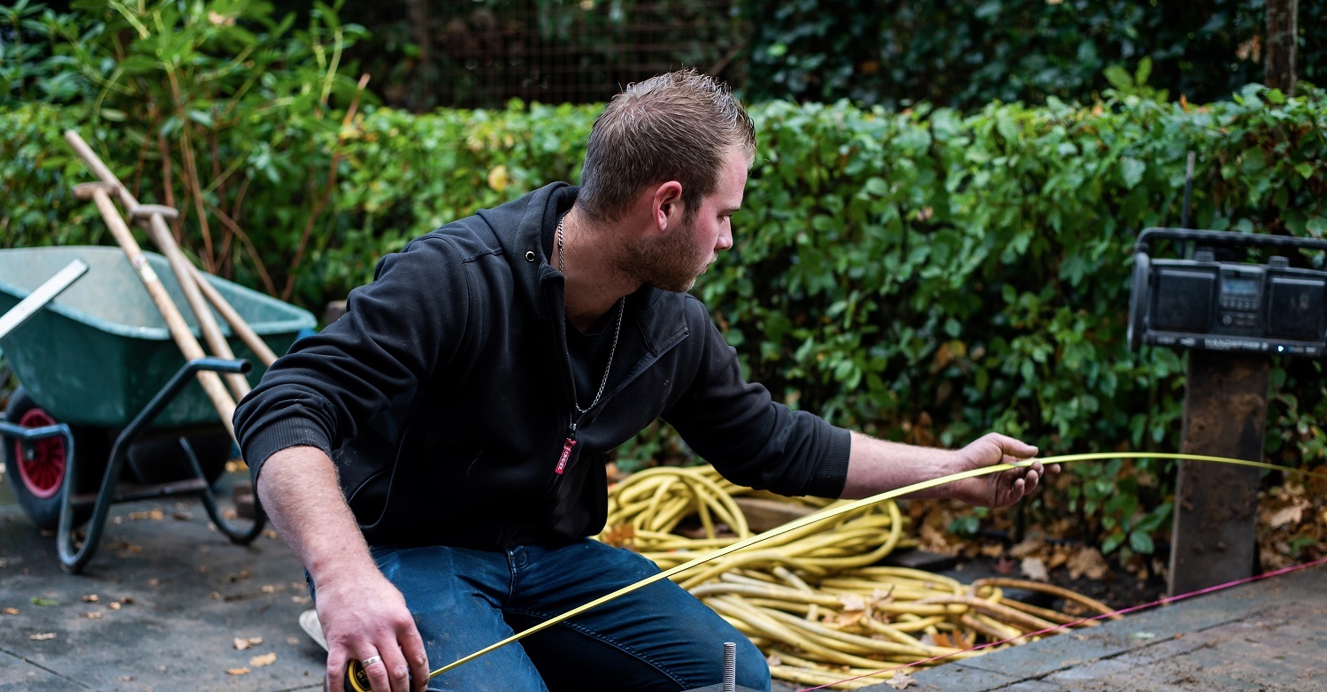 Buiten Werken Met De Handen